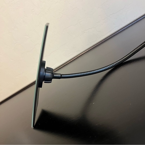 Convex mirror with adjustable head, clip on, easy to use for content creators - Picture 7 of 16
